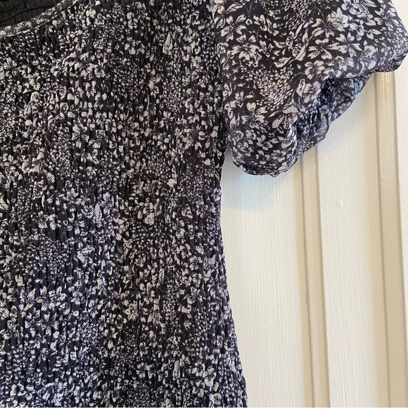 Anthropologie Smocked top - Picture 3 of 4